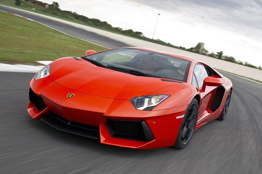  Lamborghini Aventador LP700-4 2011 года  (фото 165 из 204)